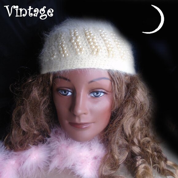 Formal Beanie Beaded Angora Skull Cap Faux Pearl Hat with Gold Lurex - Vintage - Picture 1 of 15